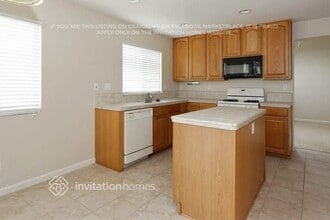 1655 Vandenberg Cir in Suisun City, CA - Building Photo - Building Photo