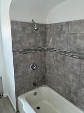 323 Smith Wy in Pittsburgh, PA - Building Photo - Building Photo