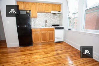 1332 Commonwealth Ave in Boston, MA - Building Photo - Building Photo