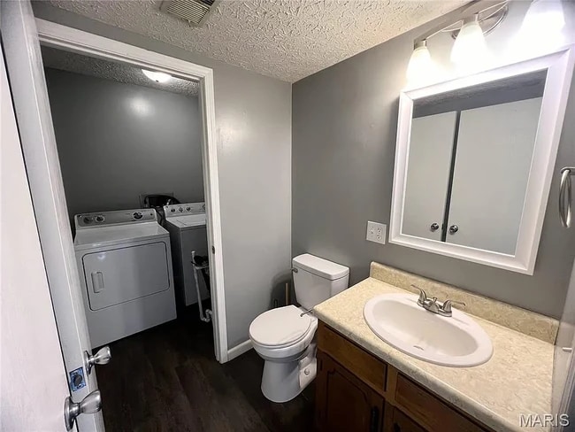 23109 Triple Ln, Unit #13 in St. Robert, MO - Foto de edificio - Building Photo