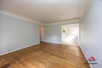 1819 SE Salmon St in Portland, OR - Building Photo - Building Photo