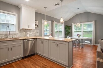 1547 Willowbrook Dr SW in Atlanta, GA - Building Photo - Building Photo