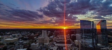 10 City Pl in White Plains, NY - Building Photo - Building Photo