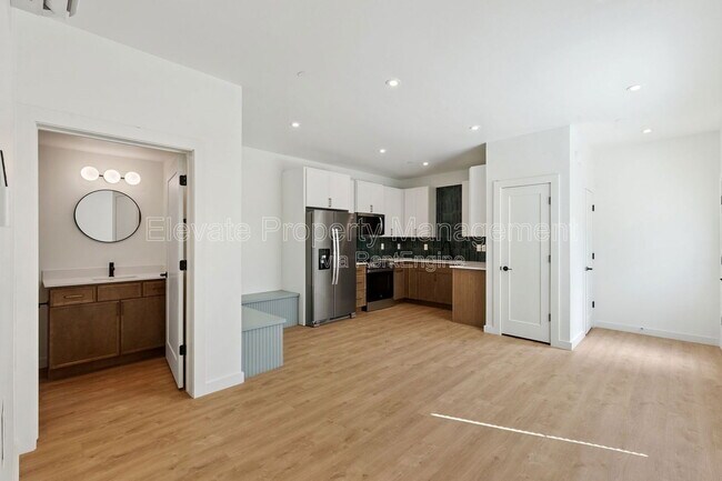 1624 NW 17th St in Oklahoma City, OK - Foto de edificio - Building Photo