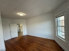 234 Christine St in Elizabeth, NJ - Building Photo - Building Photo