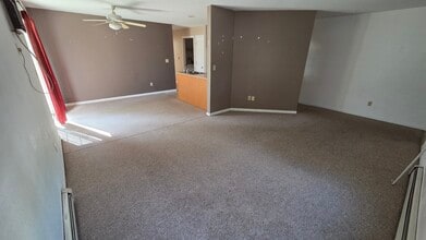 433 Clinton Ct, Unit 1 in Amherst, WI - Building Photo - Building Photo