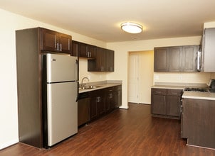 Woodbridge Station in Woodbridge, VA - Building Photo - Interior Photo