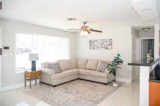 6240 NW 15th St in Margate, FL - Building Photo - Building Photo