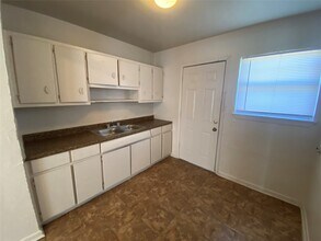 4223 Rockingham St in Houston, TX - Building Photo - Building Photo