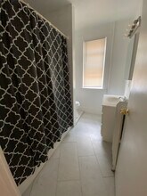 7 Stickney Ave in Somerville, MA - Foto de edificio - Building Photo