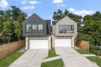 4108 Cortlandt St, Unit 5406 in Houston, TX - Building Photo - Building Photo