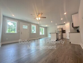 2923 Burgess Dr in Charlotte, NC - Building Photo - Building Photo