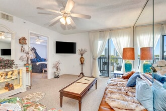 711 N Halifax Ave, Unit 406 in Daytona Beach, FL - Building Photo - Building Photo