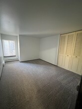 2605 N Frederick Ave, Unit 306 in Milwaukee, WI - Building Photo - Building Photo