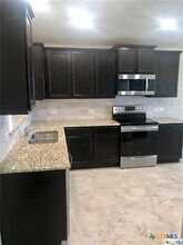 2282 Falcon Way in New Braunfels, TX - Foto de edificio - Building Photo
