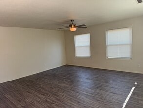 7080 E Pueblo Ave, Unit Unit B in Prescott Valley, AZ - Foto de edificio - Building Photo