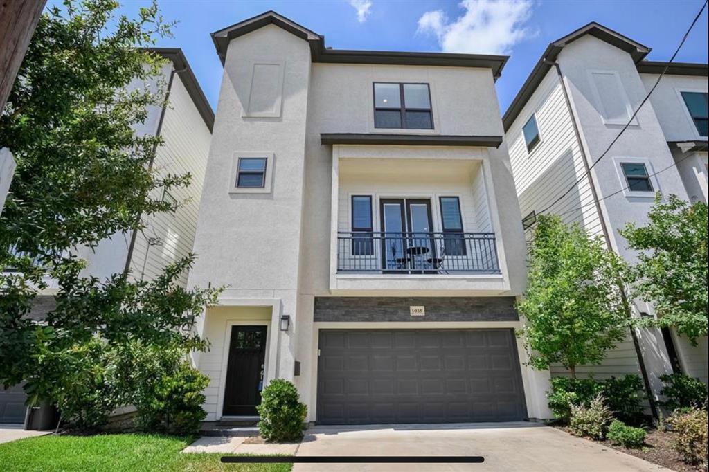 1059 W 25th St in Houston, TX - Building Photo