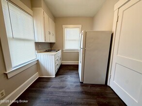 2013 E Oak St in New Albany, IN - Building Photo - Building Photo