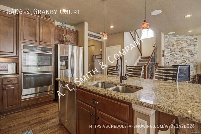 property at 5406 S Granby Ct