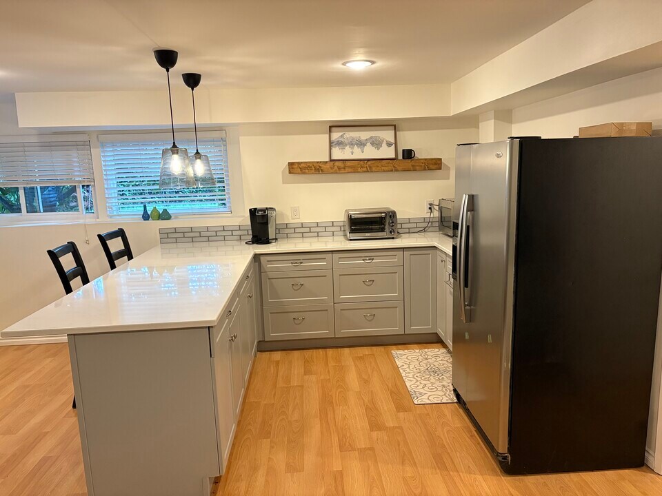 924 NE 147th St in Shoreline, WA - Building Photo