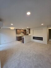 4100 Lake Washington Blvd N in Renton, WA - Foto de edificio - Building Photo