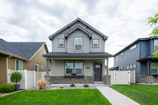 7966 S Indigo Ridge Ave in Boise, ID - Building Photo