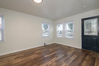 9424 W Lisbon Ave in Milwaukee, WI - Building Photo - Building Photo
