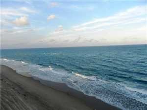 5440 N Ocean Dr-Unit -906 in Riviera Beach, FL - Building Photo - Building Photo