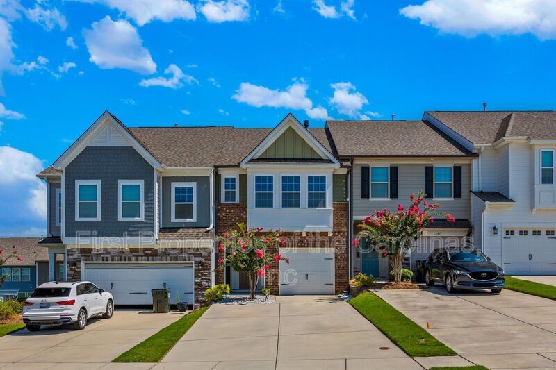 1245 Pebble Grove Dr in Clover, SC - Building Photo