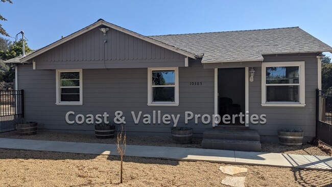 10385 Reese Cir in Salinas, CA - Building Photo - Building Photo