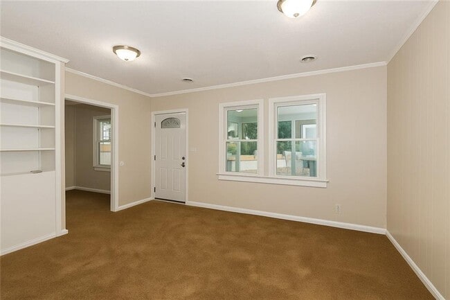 1944 Washington Rd in East Point, GA - Building Photo - Building Photo