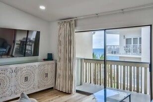 3692 W County Hwy 30A in Santa Rosa Beach, FL - Building Photo