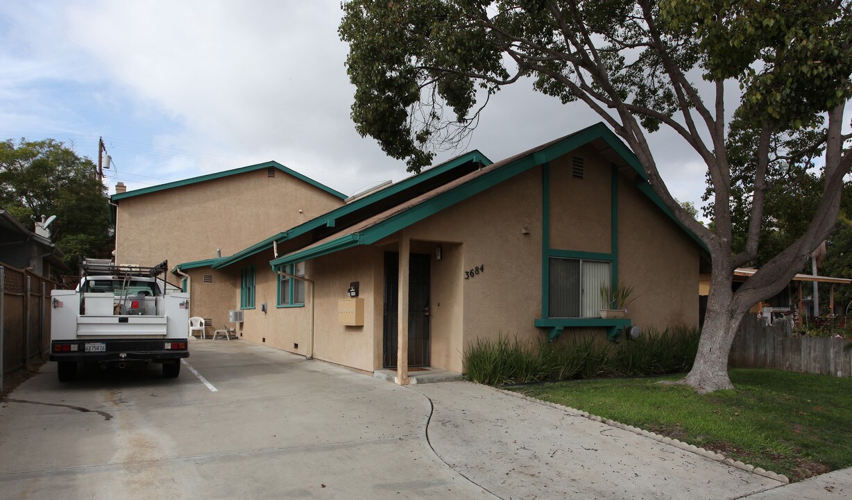 3684-3686 Arizona St in San Diego, CA - Building Photo