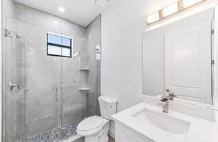 11671 Pawley Ave in Bonita Springs, FL - Building Photo