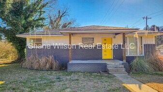 1202 Greenwood Rd in Chattanooga, TN - Building Photo