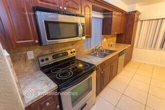 254 Glouchester St in Boca Raton, FL - Building Photo - Building Photo