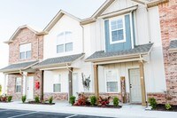 Building Photo - Woodland Park at the Grove Apartments in Rogers, Arkansas