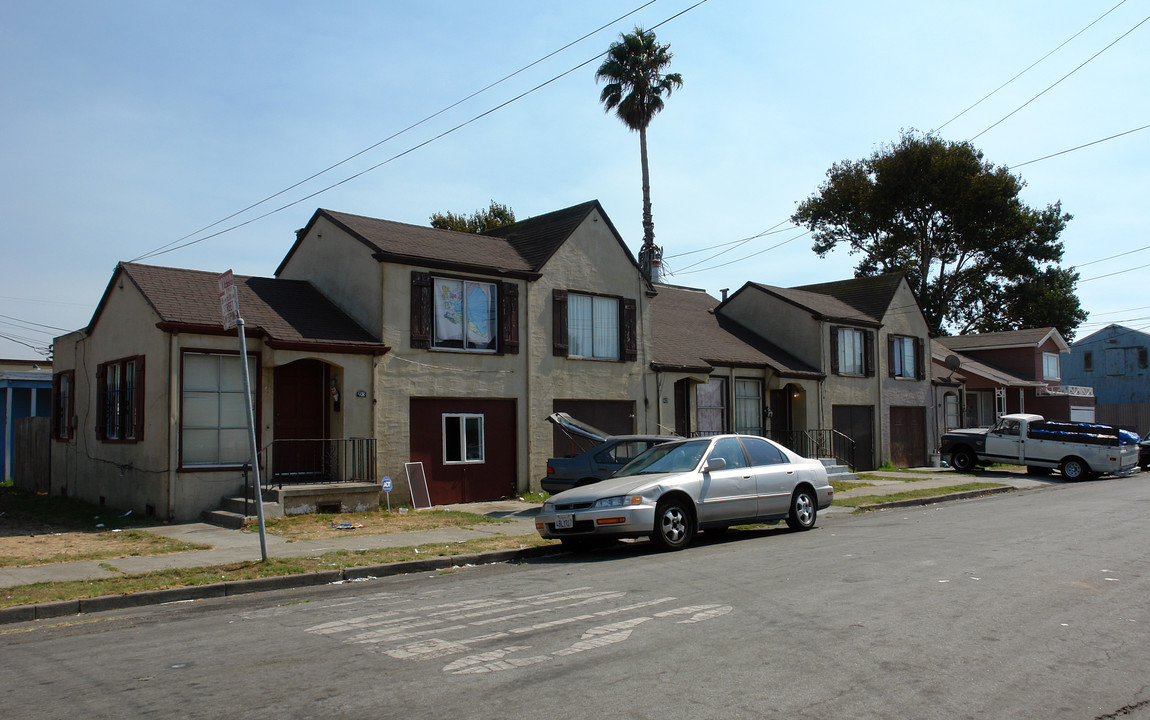 34 17th St in Richmond, CA - Foto de edificio