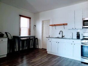 628 William St in East Orange, NJ - Building Photo - Building Photo