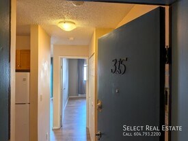 1755 No 9 Highway315 in Agassiz, BC - Building Photo