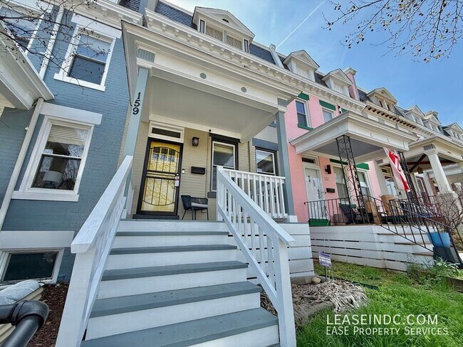 159 V St NE in Washington, DC - Building Photo - Building Photo