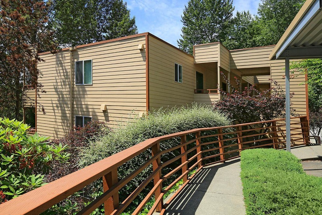 North Hill Apartments in Tukwila, WA