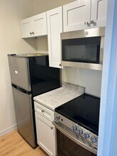 900 N Lake Shore Dr, Unit 2101 in Chicago, IL - Building Photo - Building Photo