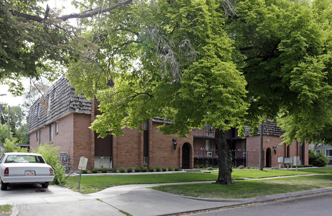 Marinus Apartments in Salt Lake City, UT - Building Photo - Building Photo