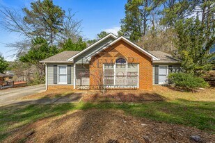 4668 Bridlewood Dr in Columbus, GA - Building Photo
