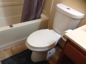 4499 F 41 in Oscoda, MI - Foto de edificio - Building Photo