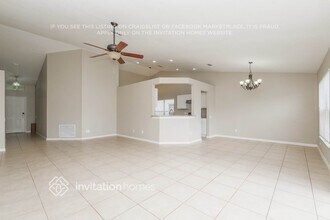 18126 Leafwood Cir in Lutz, FL - Building Photo - Building Photo