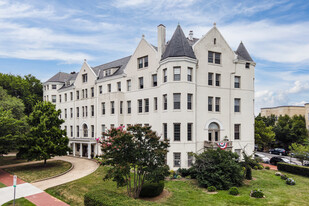 Carolina on the Hill in Washington, DC - Foto de edificio - Primary Photo