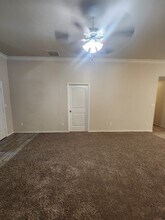 1518 Brand Ln in Midland, TX - Foto de edificio - Building Photo