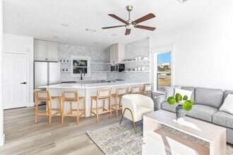 17609 Front Beach Rd in Panama City Beach, FL - Building Photo - Building Photo